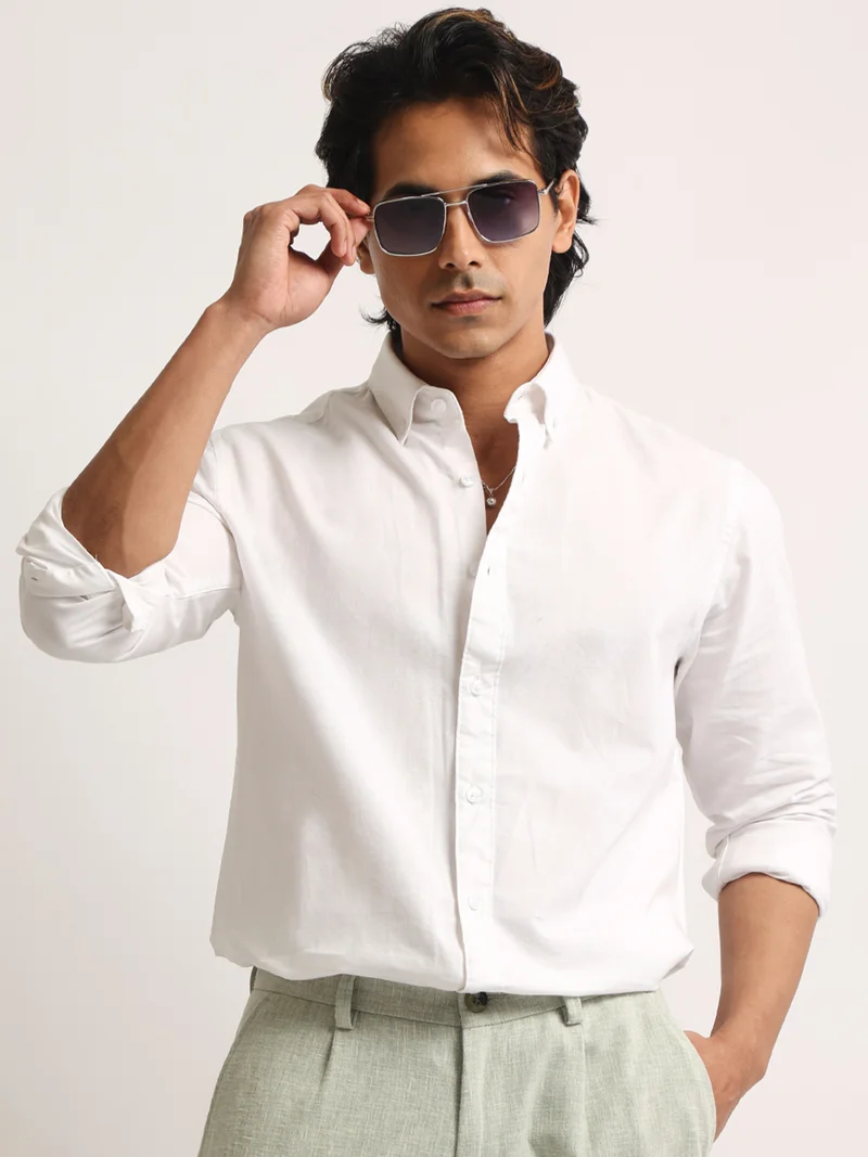 مانياك Maniac Mens Solid Collared Neck Full Sleeve Oxford Linen Blend Fabric White Shirt